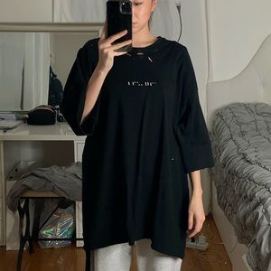 Korean tee with metal hardware